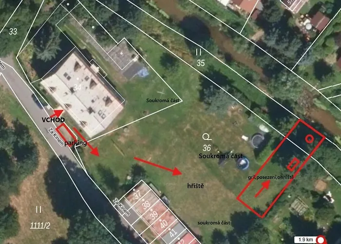 Spacious Duplex With Fireplace By The Nisa River Apartman